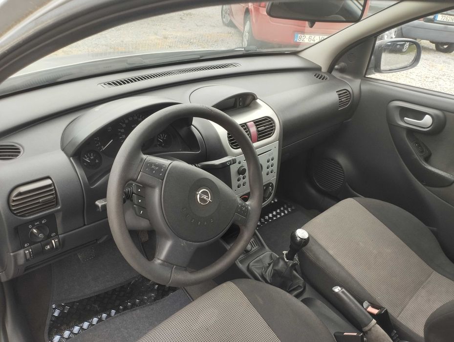 Opel corsa 1.2 16v. Elegance