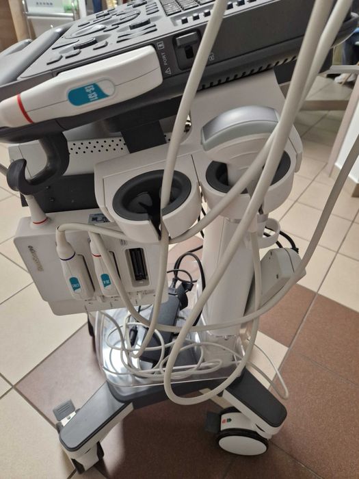 Sonoscape X3 – mobilny aparat USG klasy premium z dwiema głowicami!