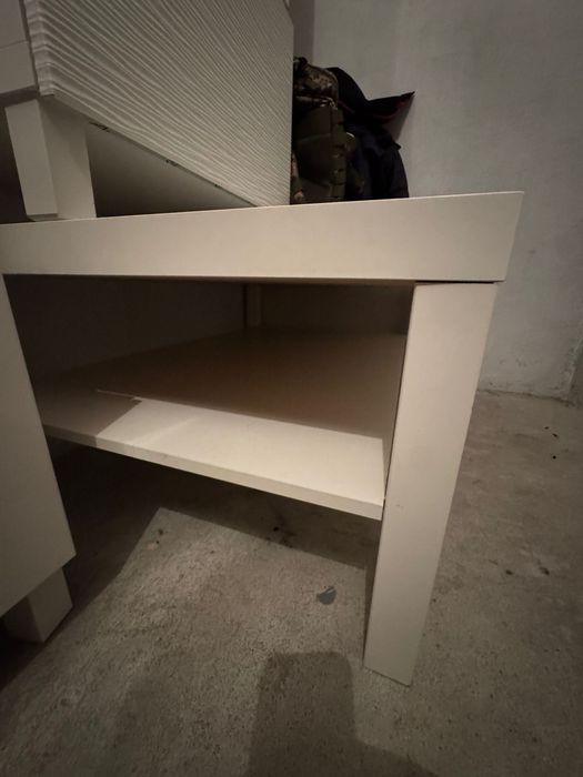 Cubos e mesa de centro