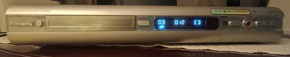 Odtwarzacz CD i DVD nagrywarka Philips