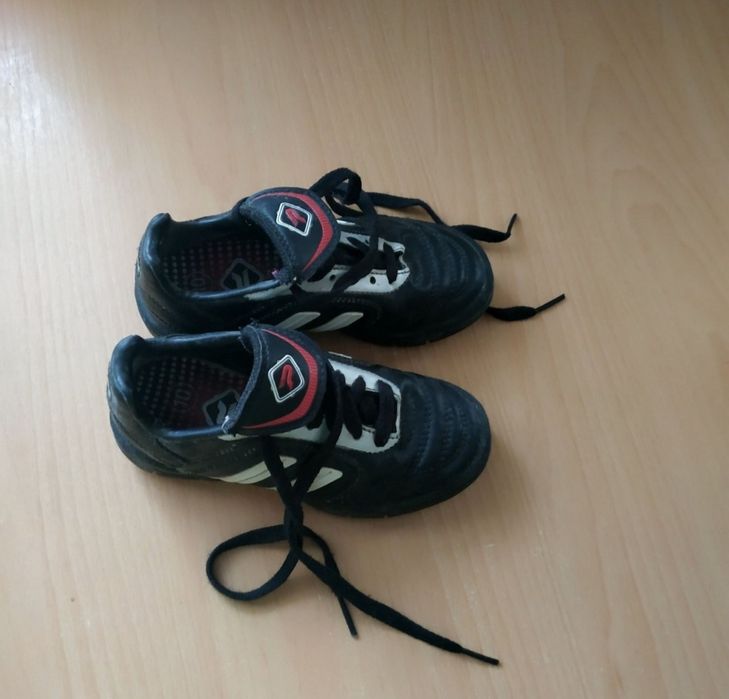 Красовки    б.у по стельке 15.5 см, пересылаю