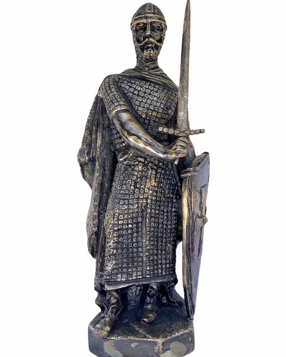 Estatueta D. Afonso Henriques
