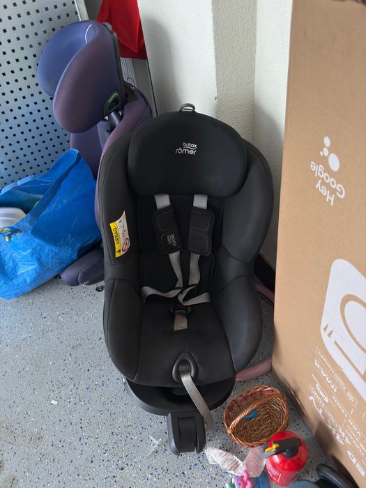 Britax DUALFIX M PLUS i-Size fotelik 0-20kg