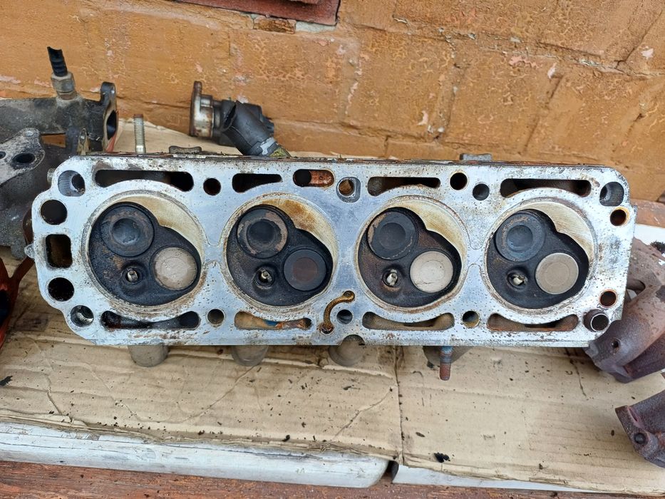 Opel Corsa B 1.2 8V ГБЦ головка блоку