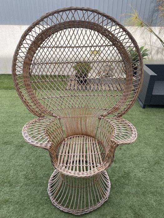 Cadeira Parvão em Ratan