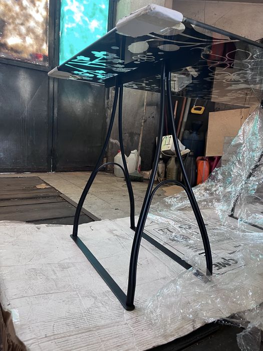 Mesa Vidro com Relevo