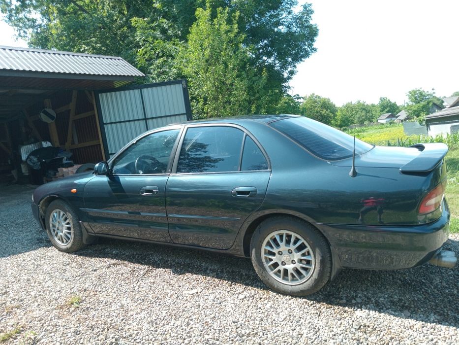 Продається автомобіль .