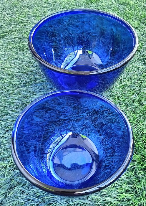 Miski niebieskie, salaterki