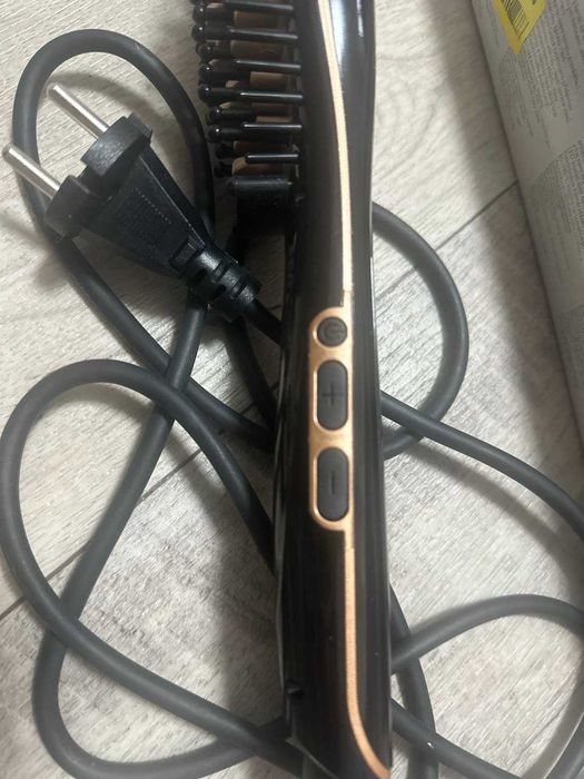 Расческа для выпрямления волос AEG