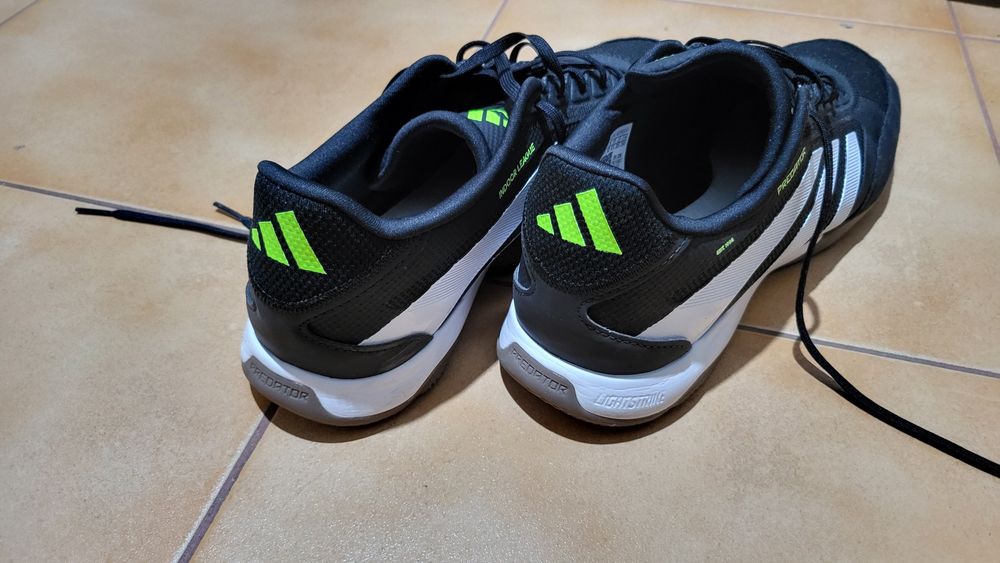 Chuteiras Predator League para pisos indoor