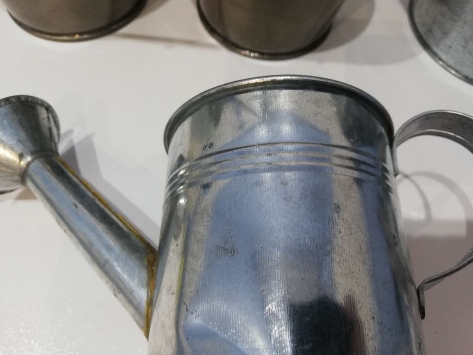 Vintage-4-SZTUKI- osłonki metalowe+konewka-zestaw