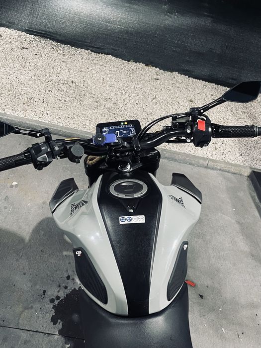 Honda CB125R como nova