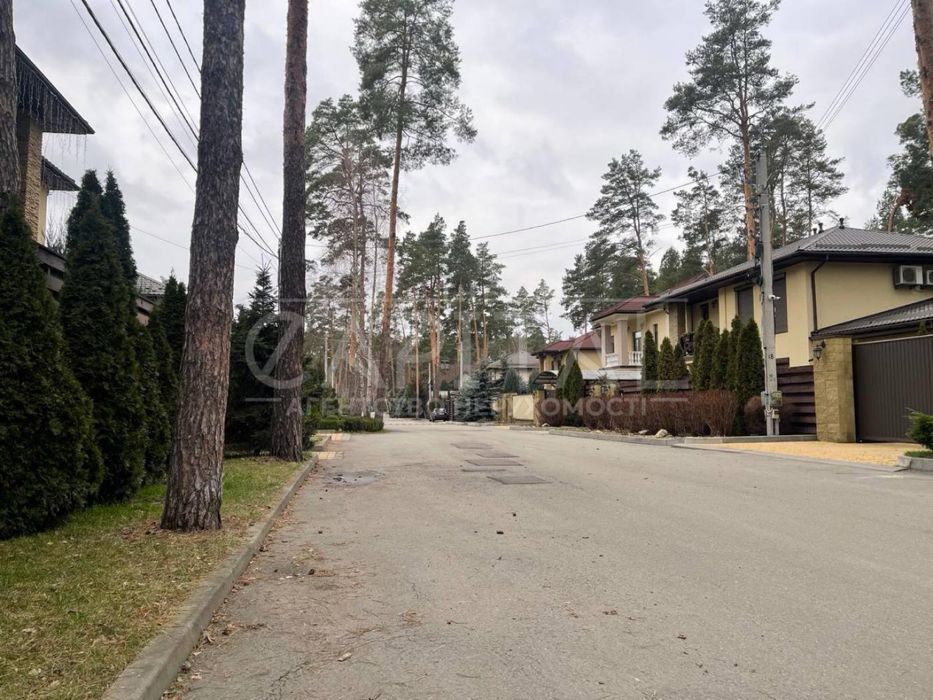 Продаж будинку в Лісовій Бучі  195м2 / 10 соток