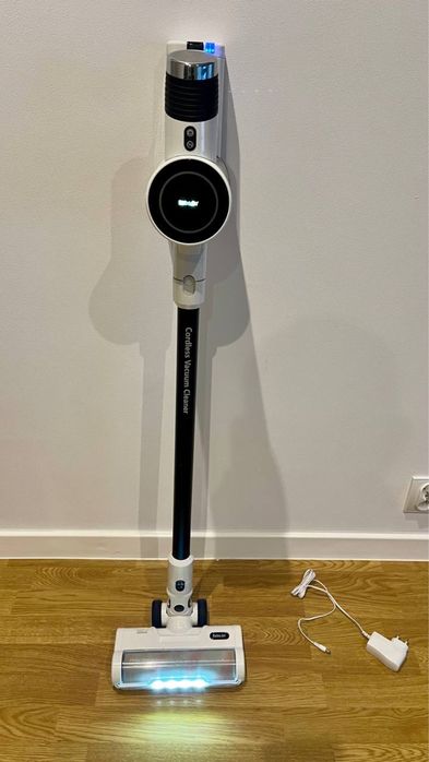 Odkurzacz pionowy RoboJet