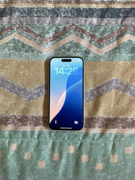 Iphone 16 branco