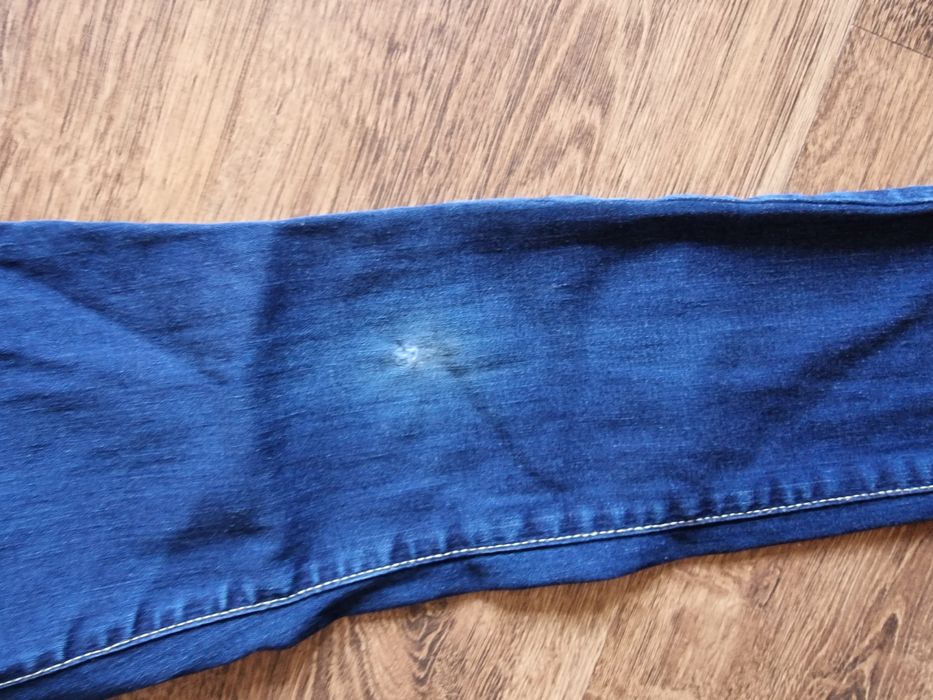 Spodnie jeans 128