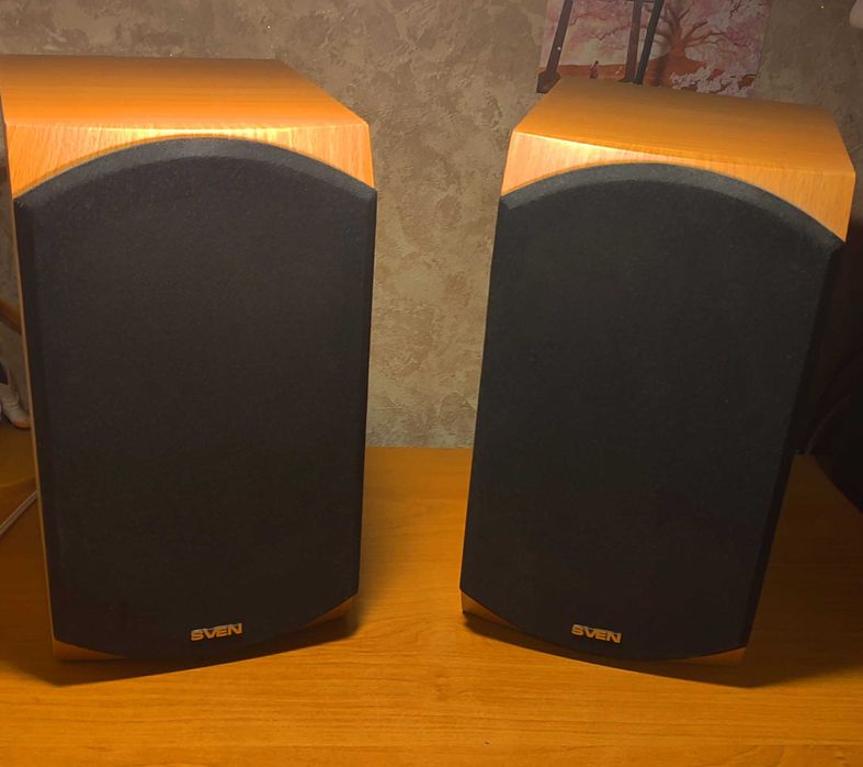 Акустическая система Sven BF-11 в хорошем состоянии