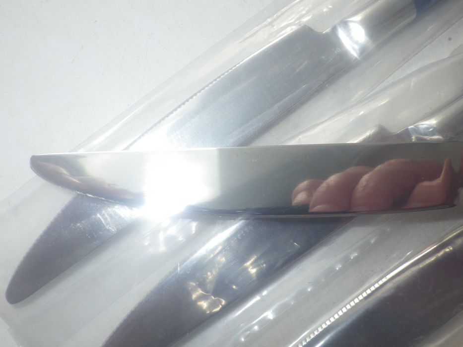 Набор столовых ножей English Home, 5 шт. Новые.