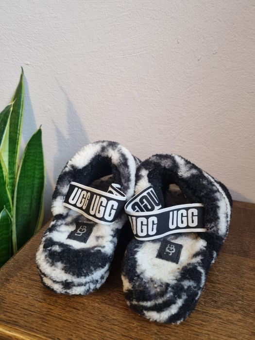 UGG kapcie ciapy klapki zebra futerko