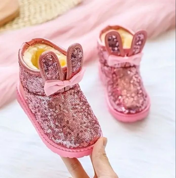 Зимові милі чоботи у розмірі 25 та 27