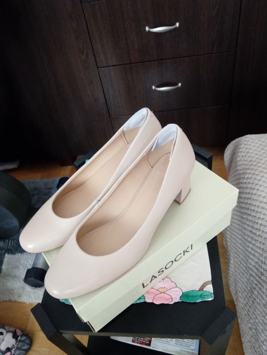 Buty damskie firma Lasocki Okazja!!!