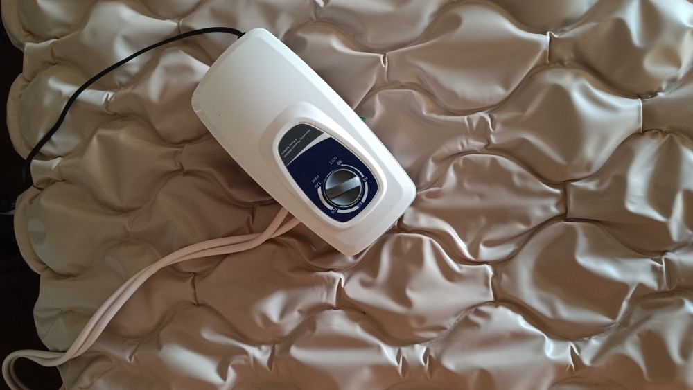 Cama hospitalar elétrica + colchão