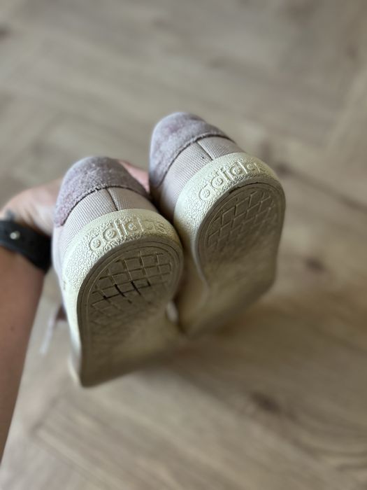 Buty damskie Adidas trampki pudrowy róż/beż
