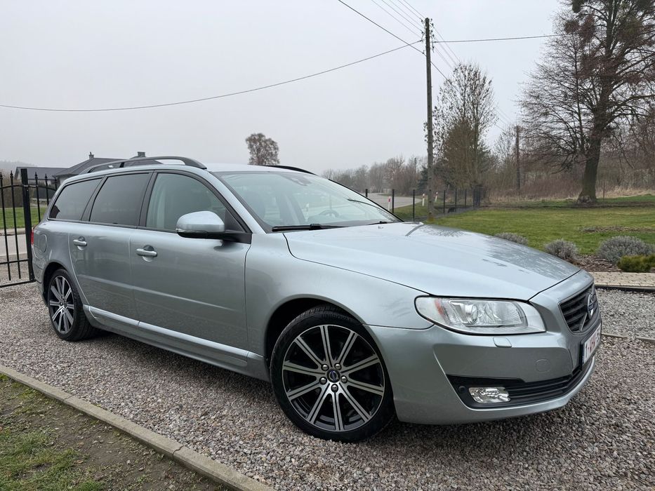 Volvo V70 2.0 D3 150KM Lift Navi El.Klapa Xenon PDC Skóra LED Hak Serwis FV23%