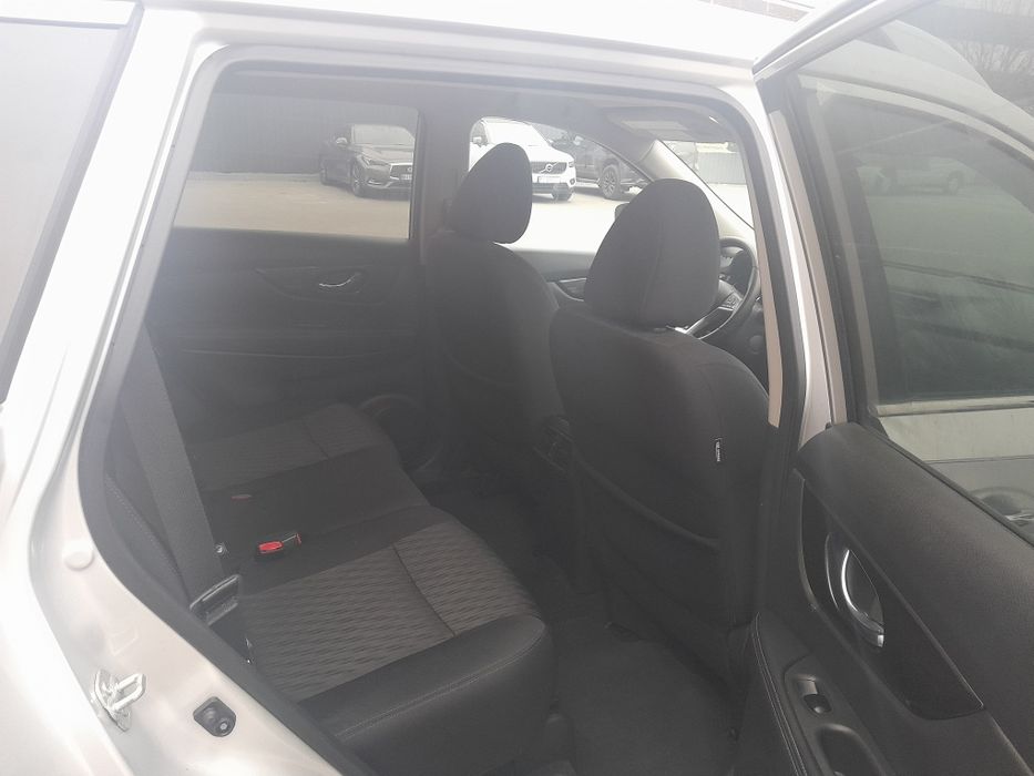 Nissan Rogue 2.5 бензин