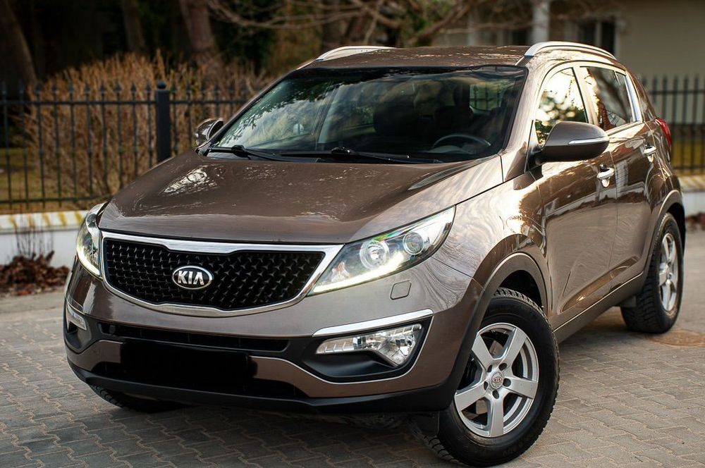 Kia Sportage 1.7D-Lift-Manual-Nawi-Led-Xenon-Hak-Gwarancja-Serwisowany
