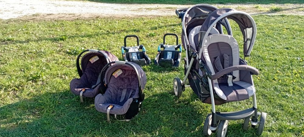 Vendo carrinho bebé gêmeos
