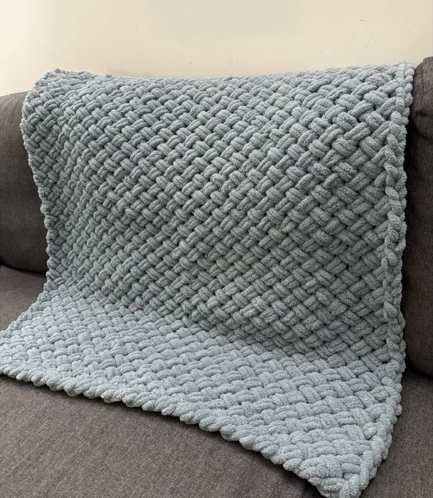 Вязані дитячі пледи