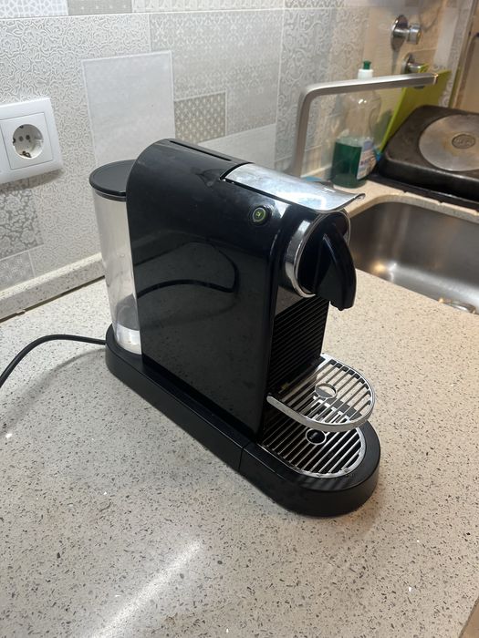 Maquina de cafe Nespresso d133