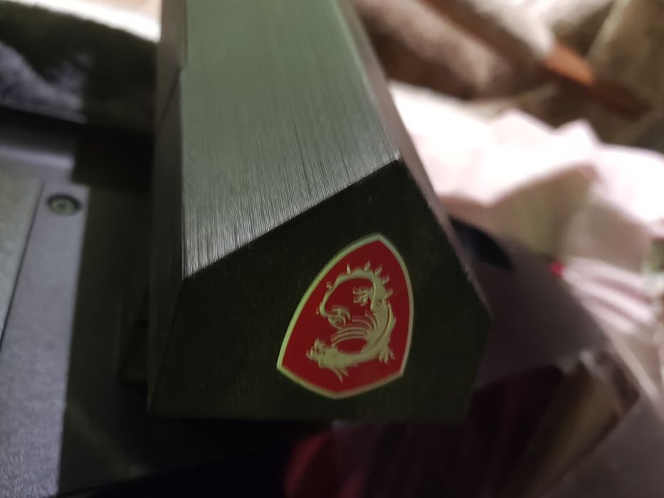 Монитор под Ёлку msi optix mag271cqr в отличном состоянии