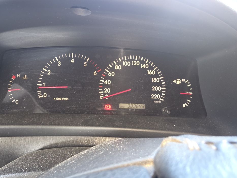 Toyota corolla versos 2.0 d4d