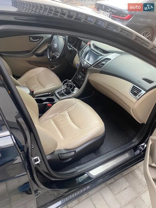Продам Hyundai Elantra 1.8 Limited