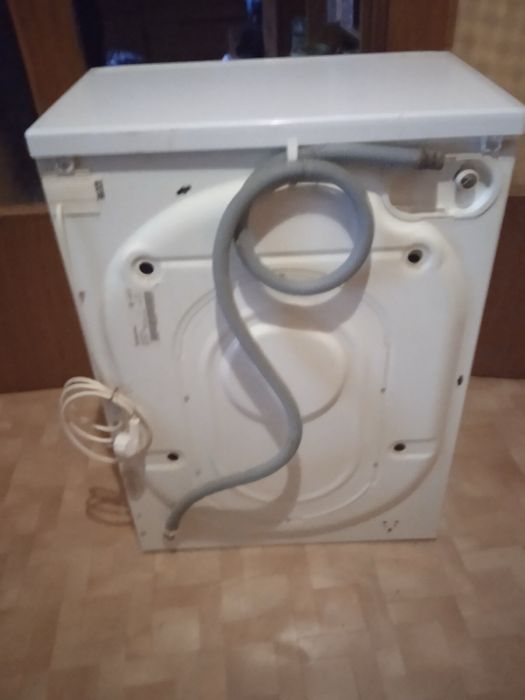 Стиральная машинка Ariston