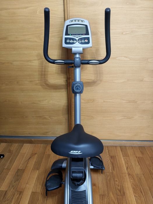 Bicicleta estática Pegasus BH Fitness