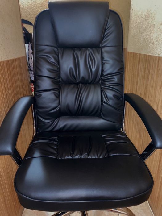 Офисное кресло руководительское диван шкаф  комод лофт стол стул