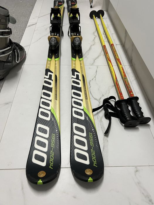 Equipamento de ski