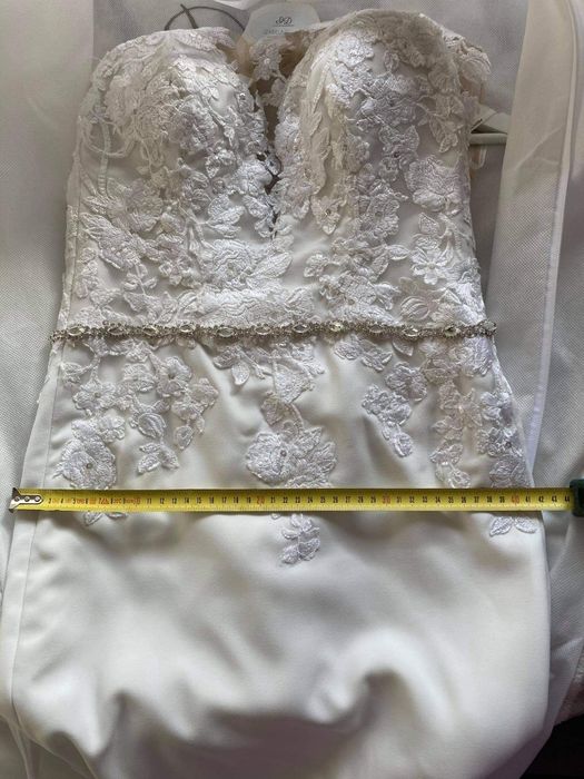 Suknia ślubna typu rybka dopasowana