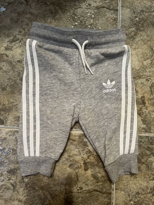 Спортивні штани дитячі Adidas оригінальні 3-6 міс