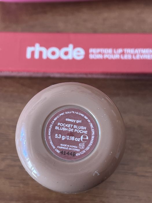 Косметика Rhode.