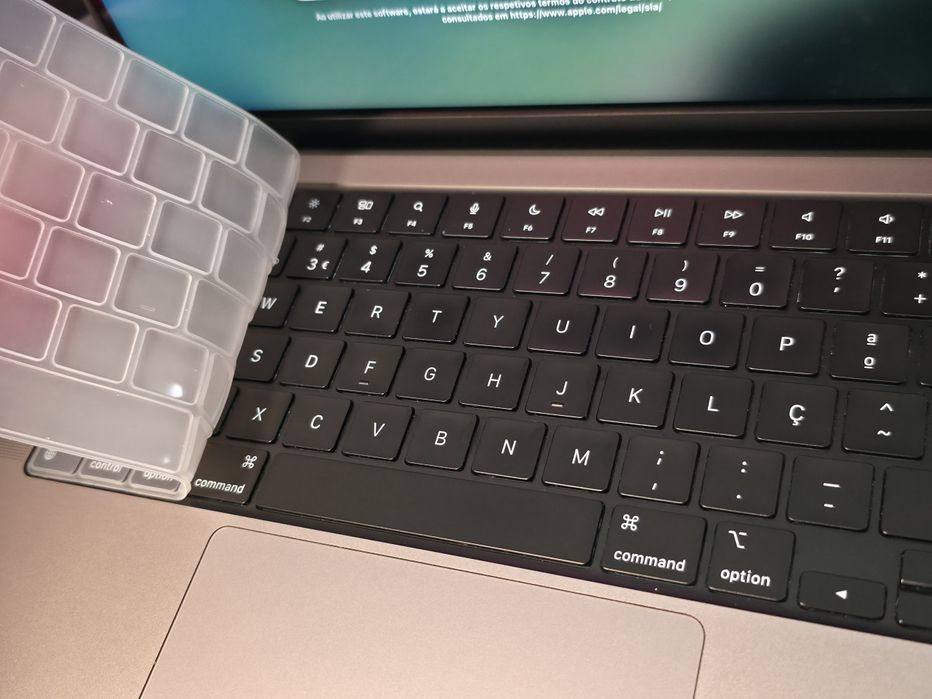 MacBook Pro 14" (2023) – M2 Pro 10-core / GPU 16-core – 16 GB / 512 G