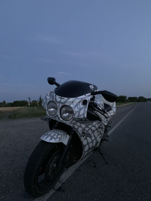Kawasaki ninja 750