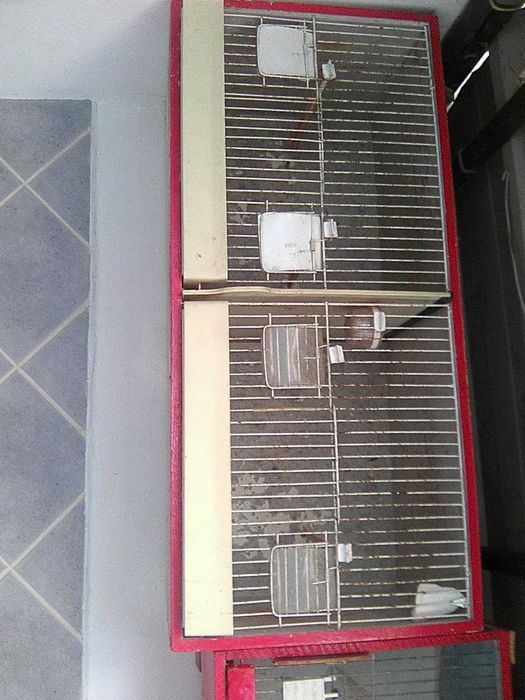 Gaiolas viveiro  para criação de aves de pequeno porte.