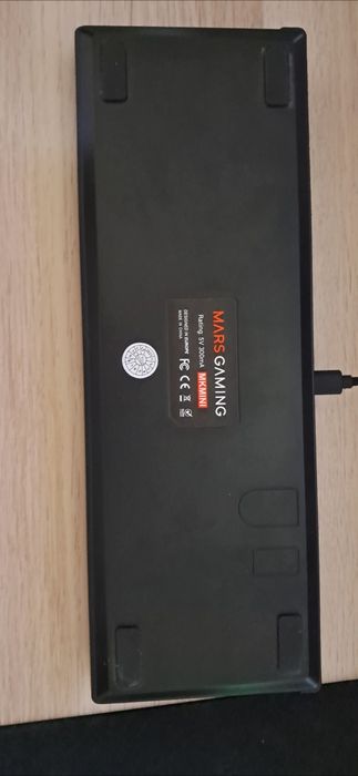 Conjunto teclado e rato