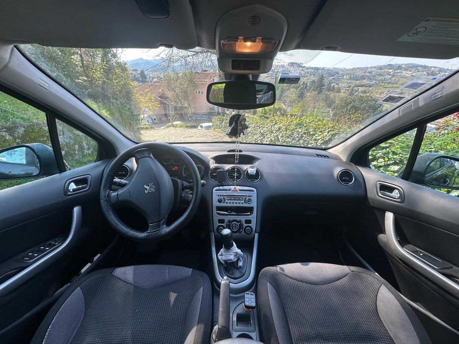 Peugeot 308 em ótimo estado