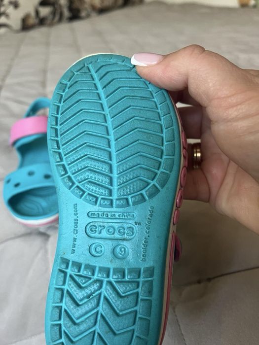 Продам  босоніжки crocs