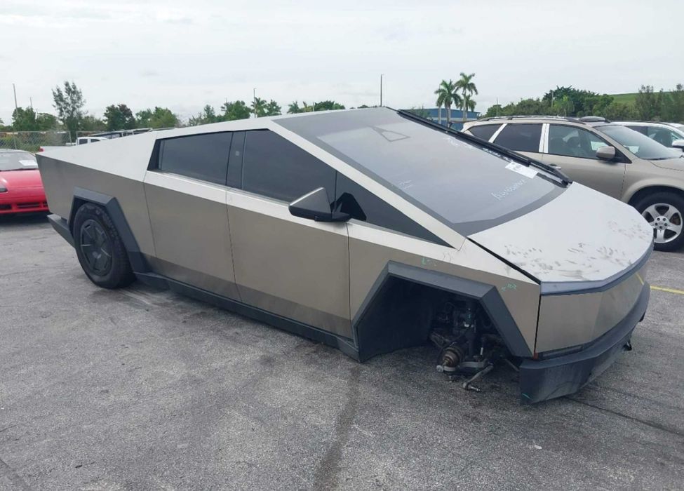 TESLA CYBERTRUCK - Двері передні, задні